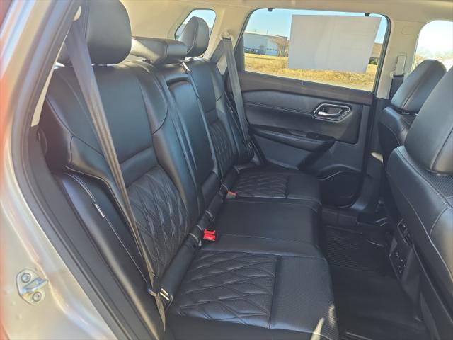 used 2021 Nissan Rogue car, priced at $29,999