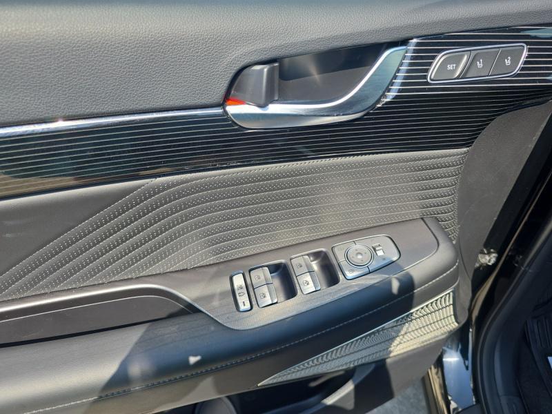 used 2025 Hyundai Palisade car, priced at $48,999