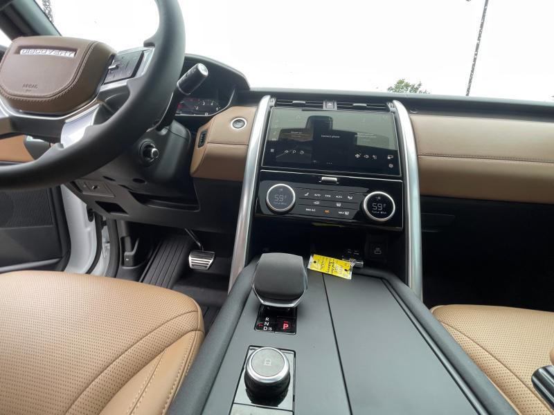 used 2024 Land Rover Discovery car, priced at $64,999