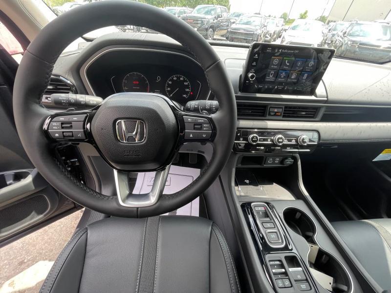 new 2025 Honda Pilot car, priced at $47,449