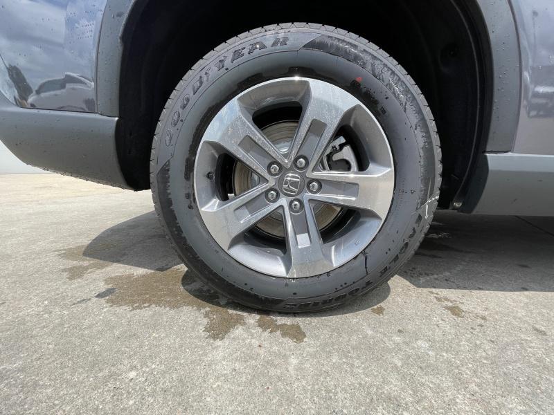 new 2025 Honda Pilot car, priced at $47,449
