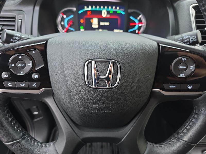 used 2021 Honda Pilot car, priced at $29,999