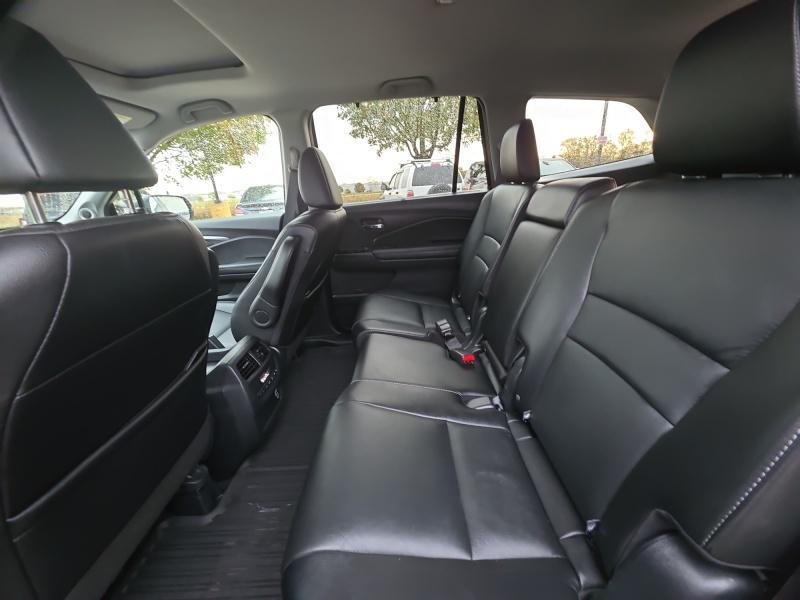 used 2021 Honda Pilot car, priced at $29,999