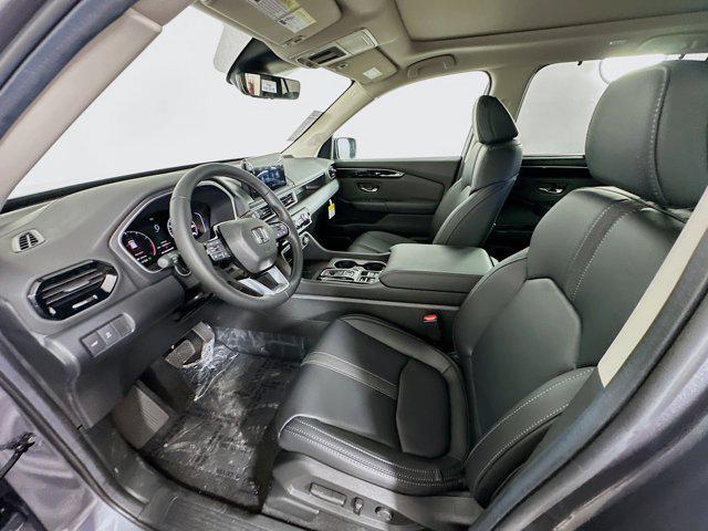 new 2025 Honda Pilot car, priced at $47,950