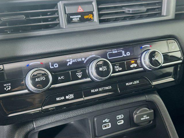 new 2025 Honda Pilot car, priced at $47,950