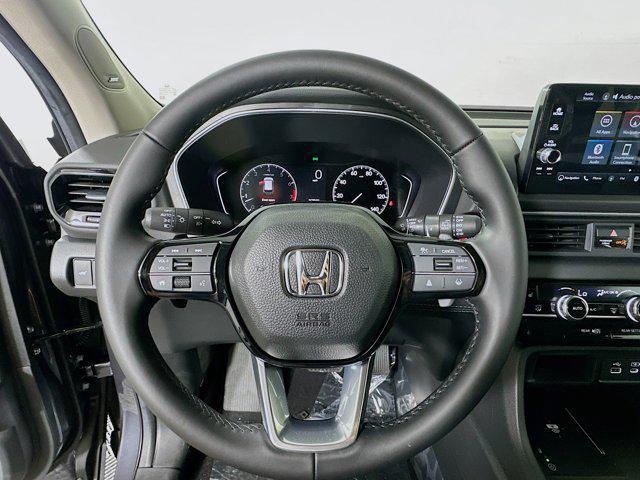 new 2025 Honda Pilot car, priced at $47,950