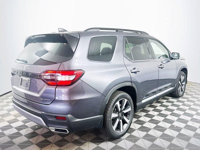 new 2025 Honda Pilot car, priced at $47,950