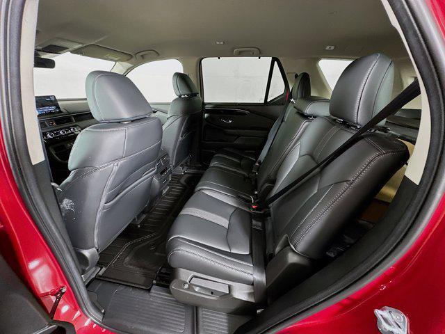 new 2025 Honda Pilot car, priced at $43,635