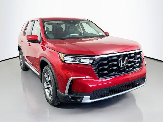 new 2025 Honda Pilot car, priced at $43,635