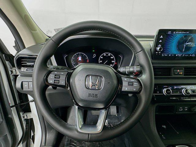 new 2025 Honda Pilot car, priced at $42,905