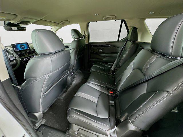 new 2025 Honda Pilot car, priced at $42,905