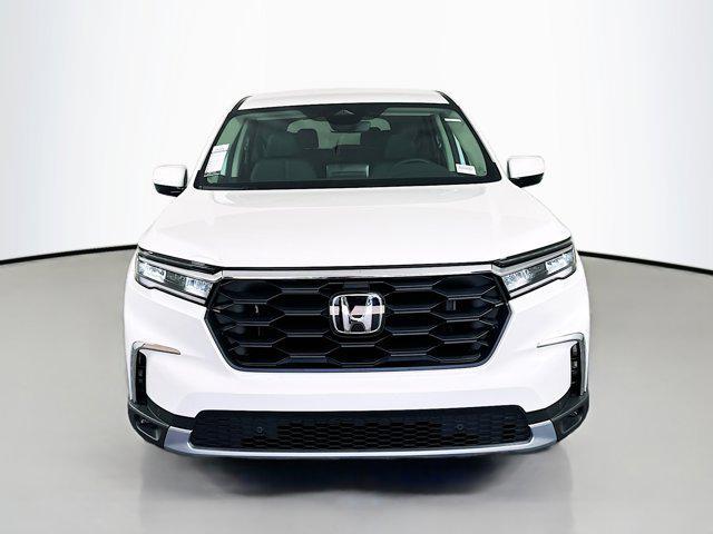 new 2025 Honda Pilot car, priced at $42,905