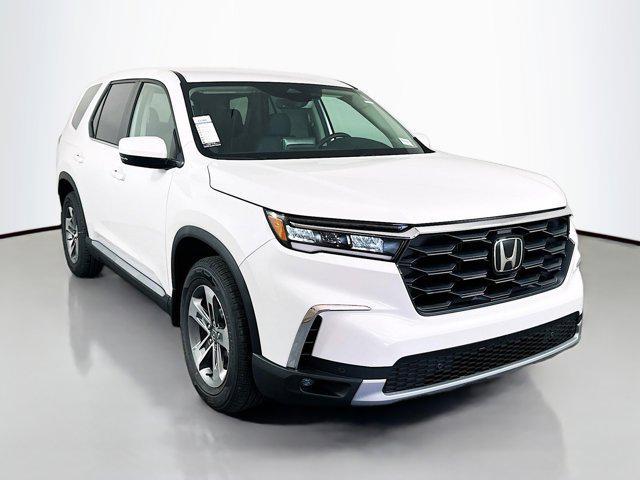 new 2025 Honda Pilot car, priced at $42,905