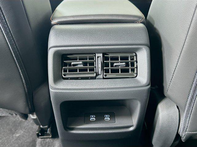 new 2025 Honda CR-V Hybrid car, priced at $38,700