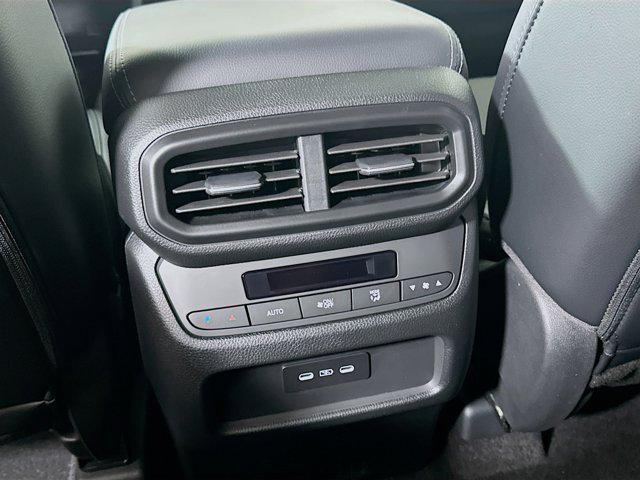 new 2025 Honda Pilot car, priced at $43,950