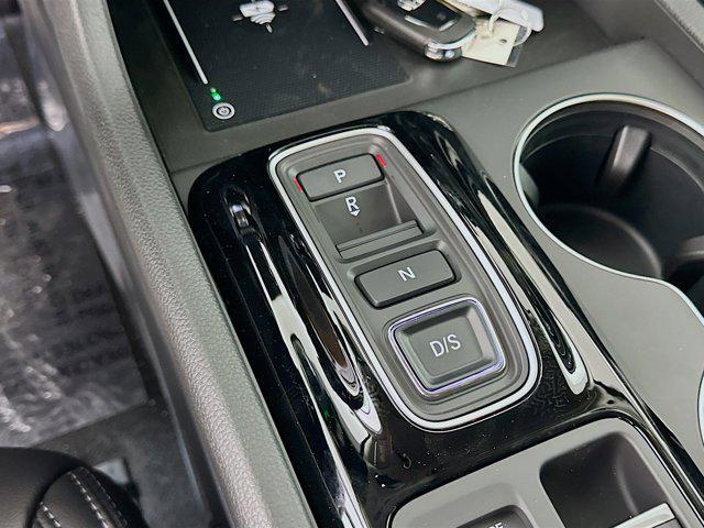 new 2025 Honda Pilot car, priced at $43,950