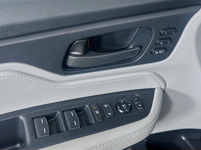 used 2023 Honda Odyssey car, priced at $31,150