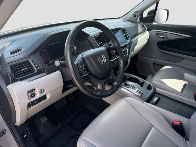 used 2022 Honda Pilot car, priced at $26,355