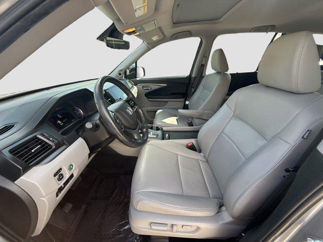 used 2022 Honda Pilot car, priced at $26,355