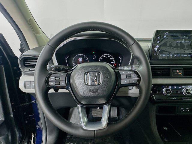 new 2025 Honda Pilot car, priced at $43,200