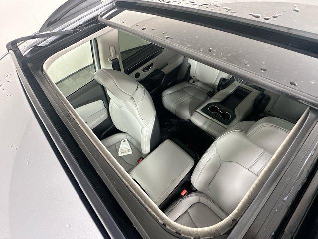 new 2025 Honda Pilot car, priced at $47,950