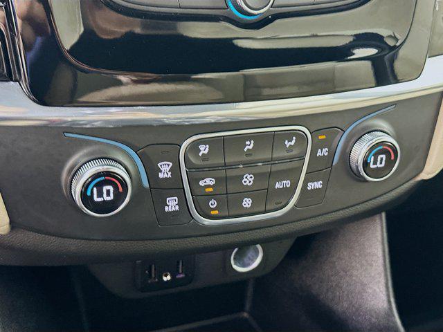 used 2022 Chevrolet Traverse car, priced at $21,579