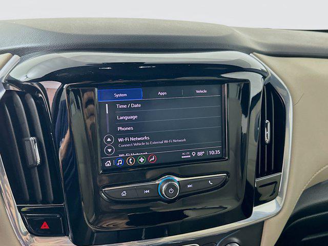 used 2022 Chevrolet Traverse car, priced at $21,579