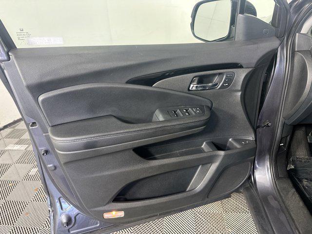 used 2022 Honda Pilot car, priced at $31,643