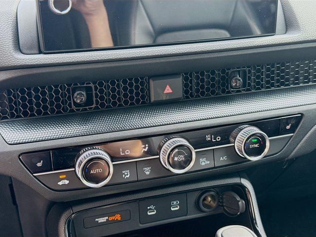 new 2026 Honda CR-V Hybrid car, priced at $38,975