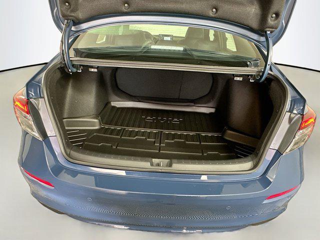 new 2026 Honda Civic Hybrid car, priced at $33,100