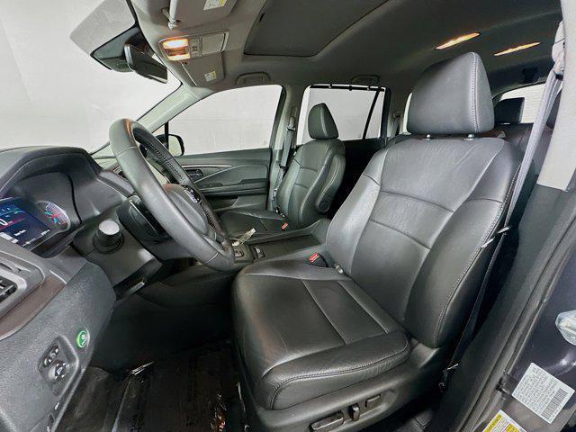 used 2022 Honda Pilot car, priced at $27,585