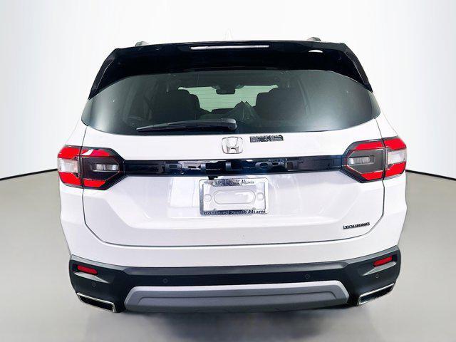 new 2025 Honda Pilot car, priced at $50,305