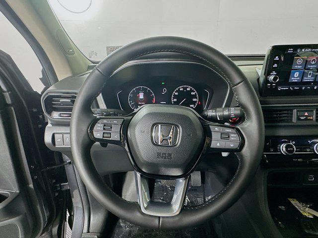 new 2025 Honda Pilot car, priced at $47,950