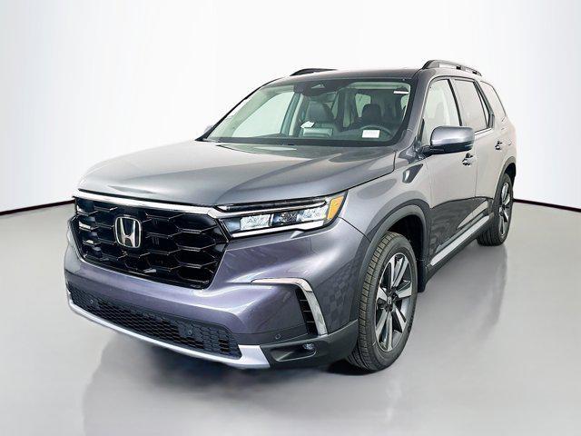 new 2025 Honda Pilot car, priced at $47,950