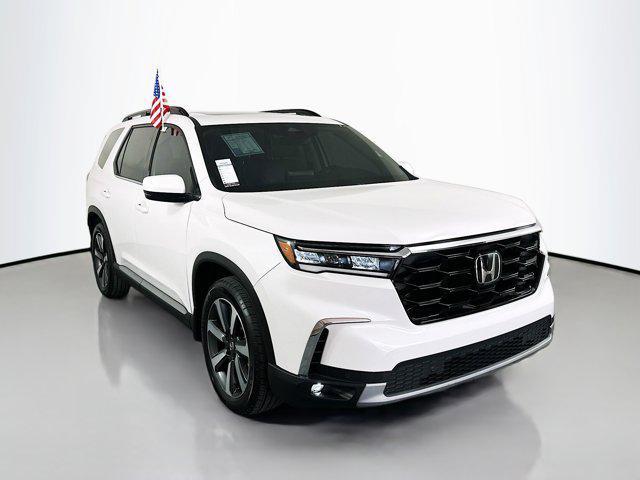 used 2025 Honda Pilot car, priced at $40,974