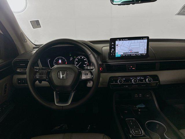 used 2025 Honda Pilot car, priced at $40,974