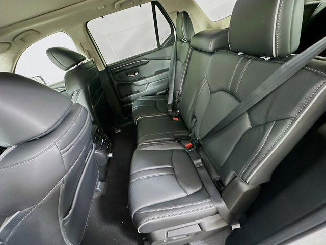 new 2025 Honda Pilot car, priced at $54,485