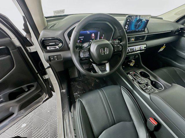 new 2025 Honda Pilot car, priced at $54,485