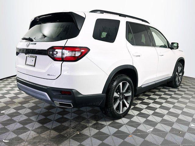 new 2025 Honda Pilot car, priced at $54,485