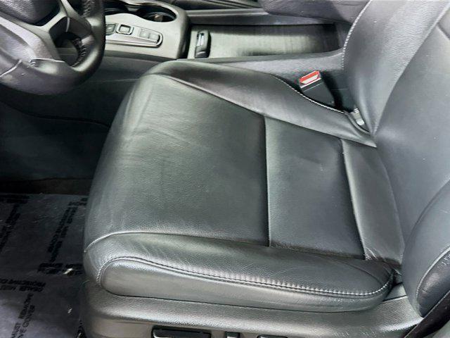 used 2022 Honda Pilot car, priced at $28,138