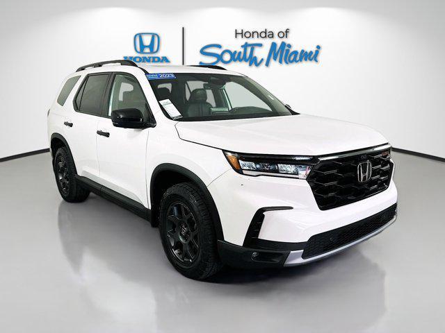 used 2023 Honda Pilot car, priced at $38,899