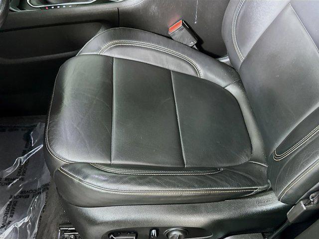 used 2021 Chevrolet Traverse car, priced at $26,701
