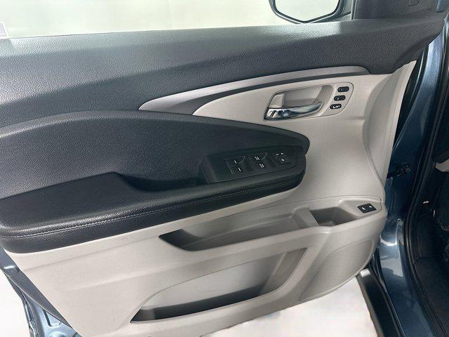 used 2022 Honda Pilot car, priced at $26,988