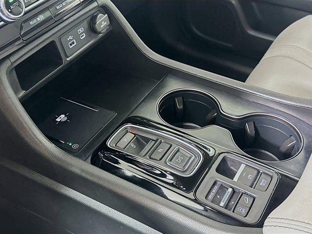 used 2023 Honda Pilot car, priced at $35,979
