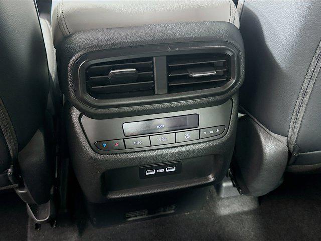 used 2023 Honda Pilot car, priced at $35,979