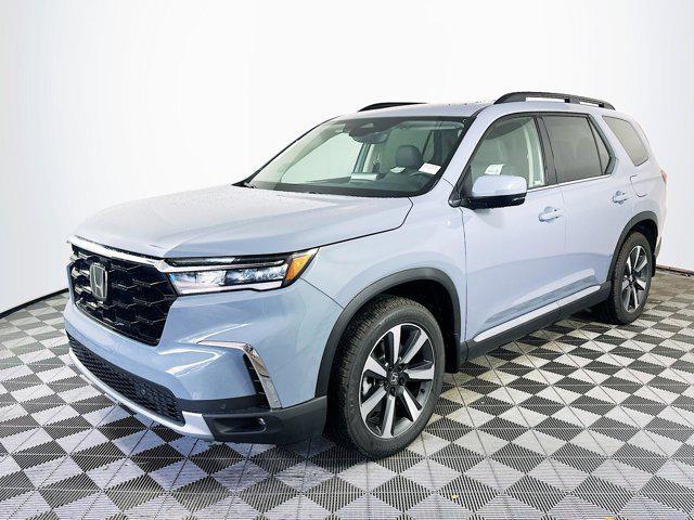 new 2025 Honda Pilot car, priced at $47,939