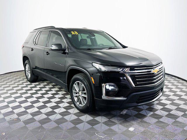 used 2023 Chevrolet Traverse car, priced at $29,381