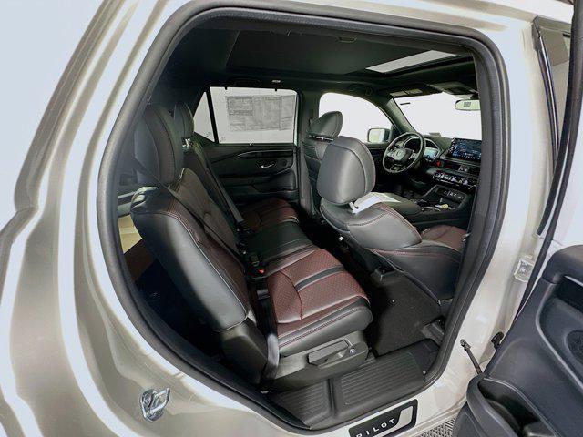 new 2025 Honda Pilot car, priced at $57,205