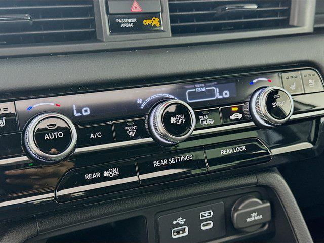 new 2025 Honda Pilot car, priced at $57,205