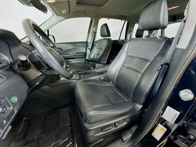 used 2022 Honda Pilot car, priced at $25,999